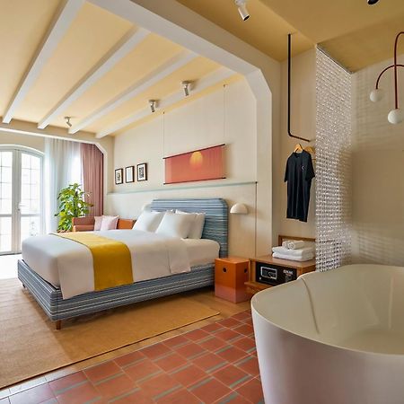 The Urban Resort By Circadian Ho Chi Minh City Bagian luar foto