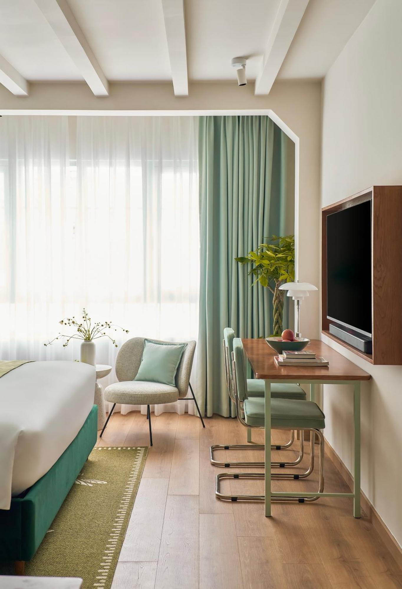 The Urban Resort By Circadian Ho Chi Minh City Bagian luar foto